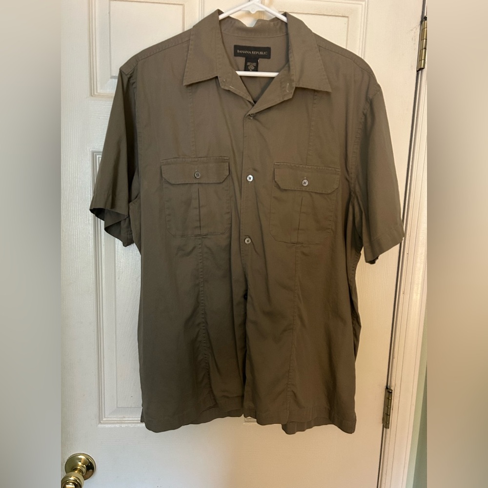 Banana Republic Khaki Short Sleeve Shirt